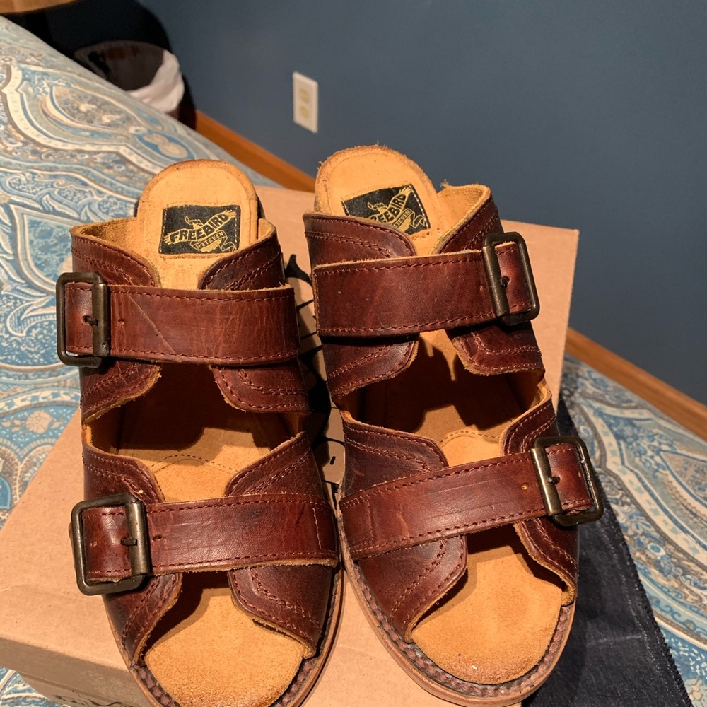 New Freebird Caprice leather sandals size 8